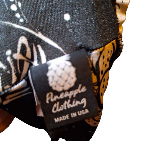 Pineapple Clothing Spooktacular Lucy Black Yoga Pants & Sports Bra 2 Pc Set, L - Picture 6 of 9